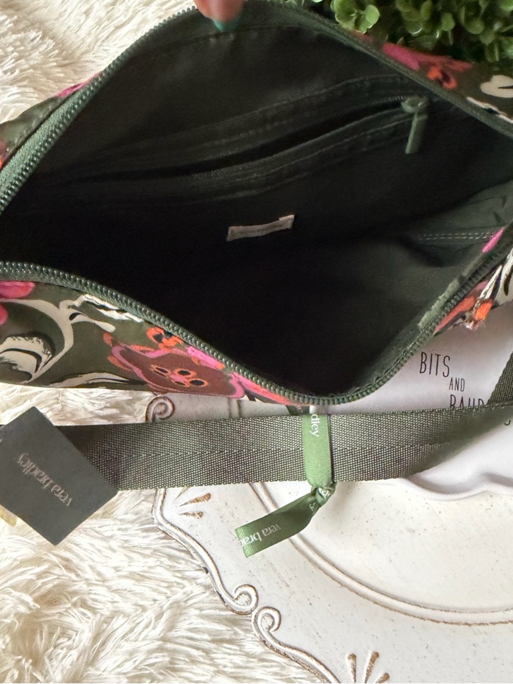Vera Bradley spring brook sling Olive green Floral Print Crossbody Shoulder Bag - Picture 7 of 9